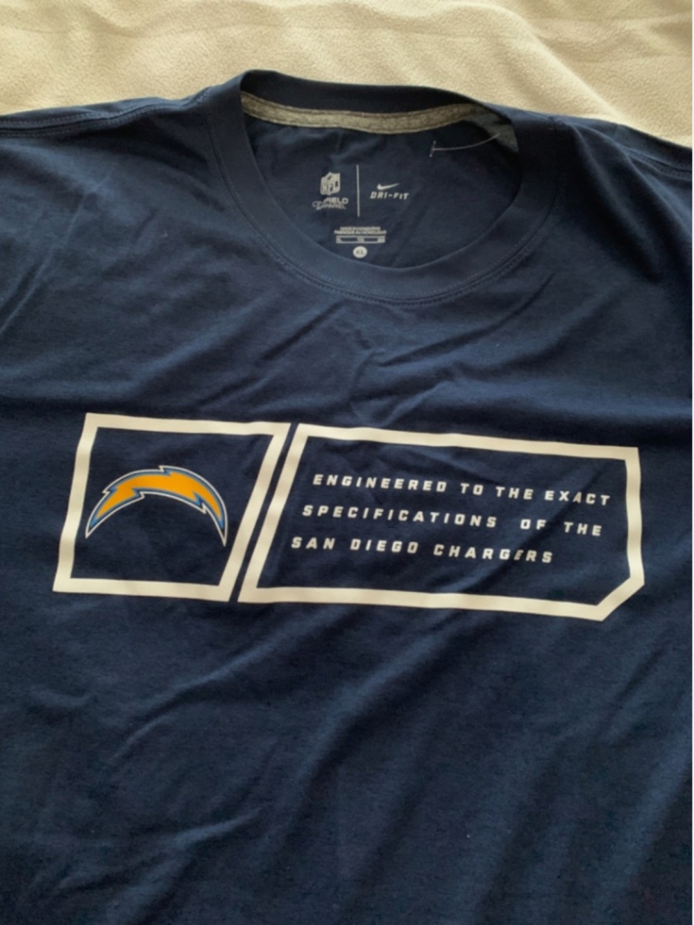 NWT San Diego Chargers Men Shirt XL Blue Logo Nike Swoosh Dri Fit T-shirt 2013